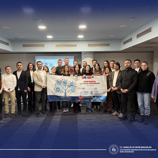 İTALYA’DA GENÇLİK ÇALIŞANLARINA YÖNELİK EĞİTİM FAALİYETİ GERÇEKLEŞTİRİLDİ