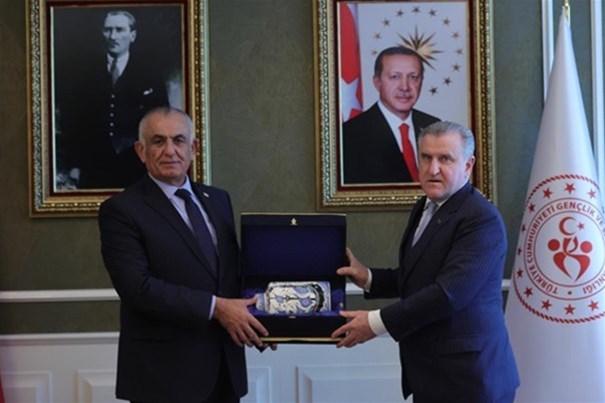 SAYIN BAKANIMIZ DR. OSMAN AŞKIN BAK, KKTC MİLLİ EĞİTİM BAKANI NAZIM ÇAVUŞOĞLU İLE BİR ARAYA GELDİ