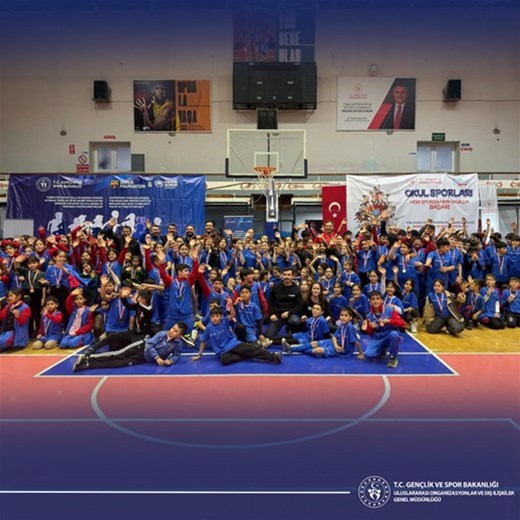 MANİSA’DA DOSTLUK TURNUVASI DÜZENLENDİ