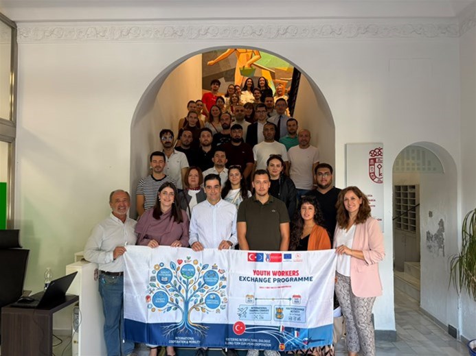 ERASMUS+ KA151 GENÇLİK ÇALIŞANLARININ HAREKETLİLİĞİ PROJESİ’NİN DÖRDÜNCÜ DURAĞI İSPANYA OLDU